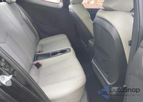 2013 Hyundai Veloster Base W/Gray z USA, uszkodzony, nr VIN KMHTC6AD9DU140485